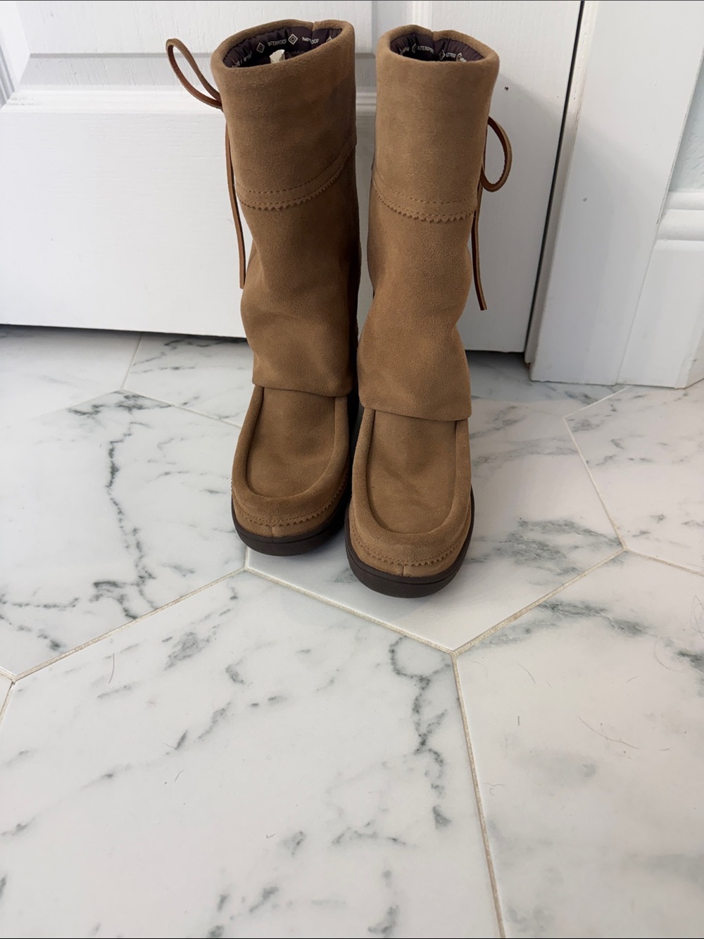 Manitobah Two Rivers Hunter 6 worn once